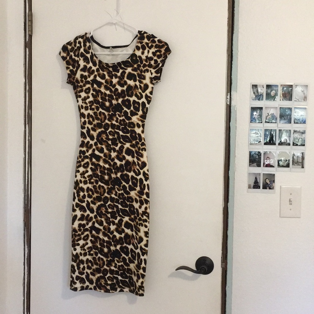 Leopard print bodycon dress